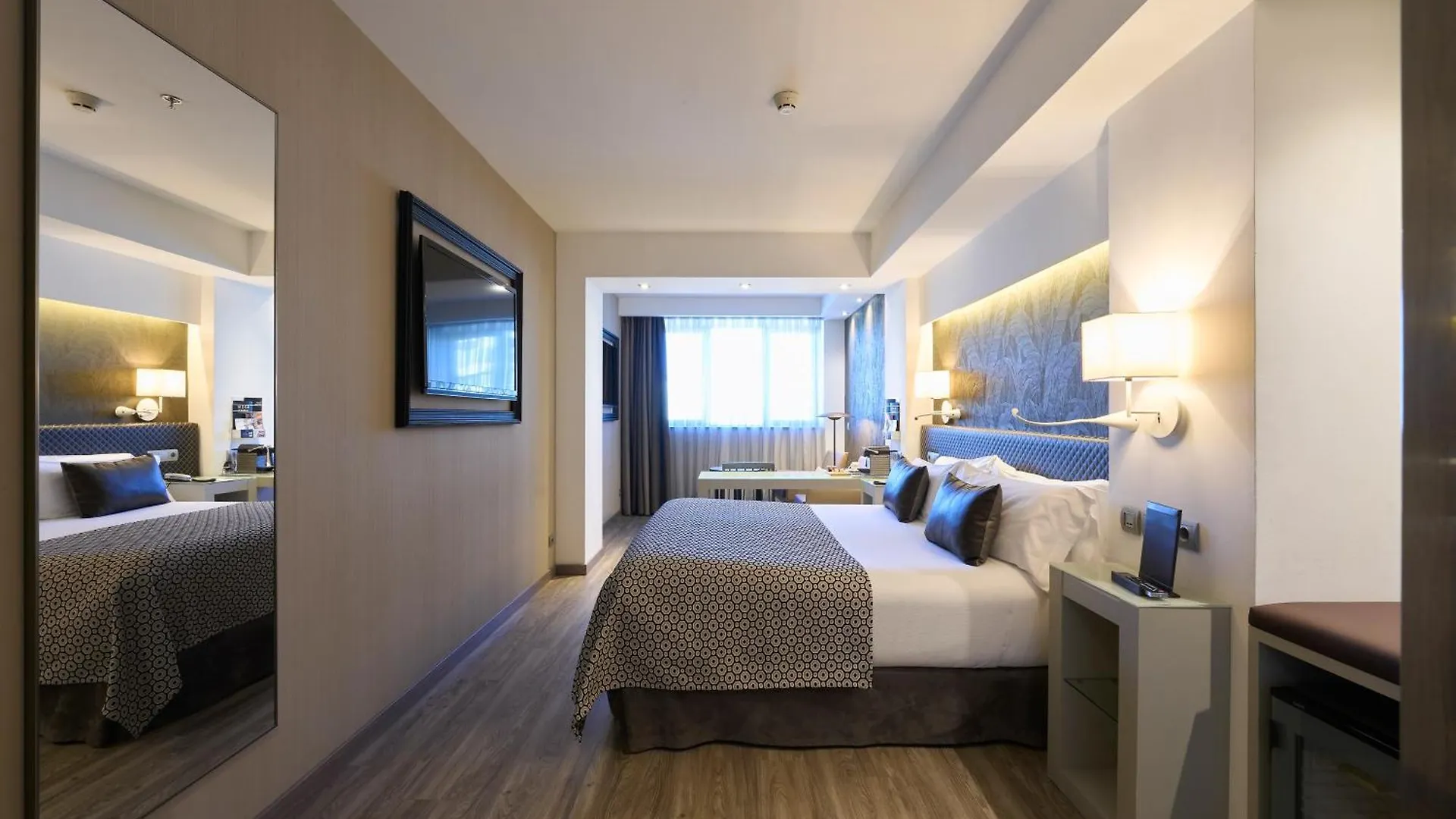 Catalonia Square 4* Sup Hotel Barcelona